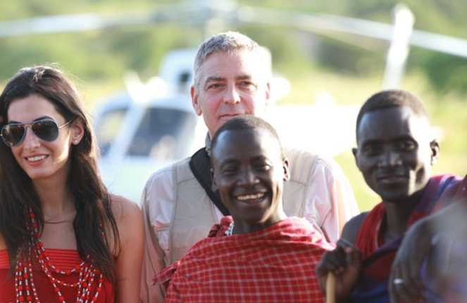 couple-posed-locals-during-outdoors-trip
