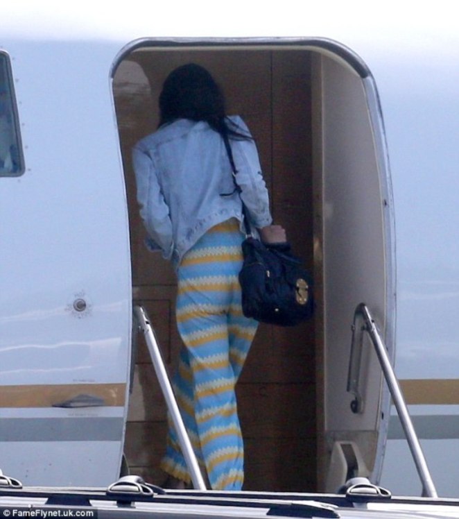 article-0-1D81A49D00000578-587_634x716