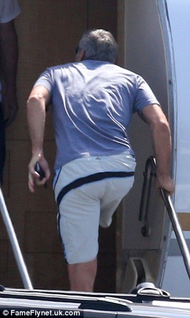 article-0-1D81A4D100000578-542_306x512