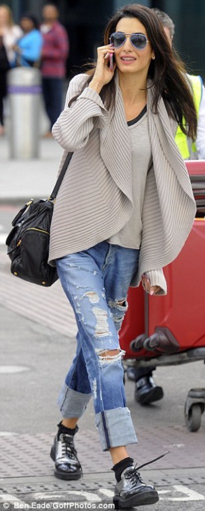 article-2627371-1DCFE24600000578-384_306x763