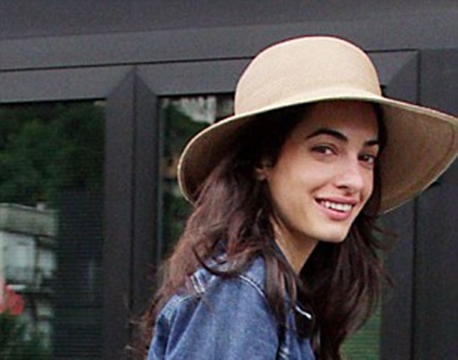 headerarticle-2685393-1F7B6E1900000578-478_306x952