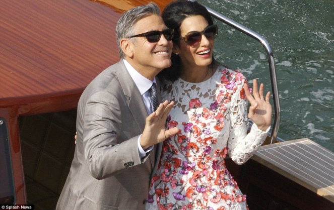 article-2772608-21BE74F900000578-779_964x609