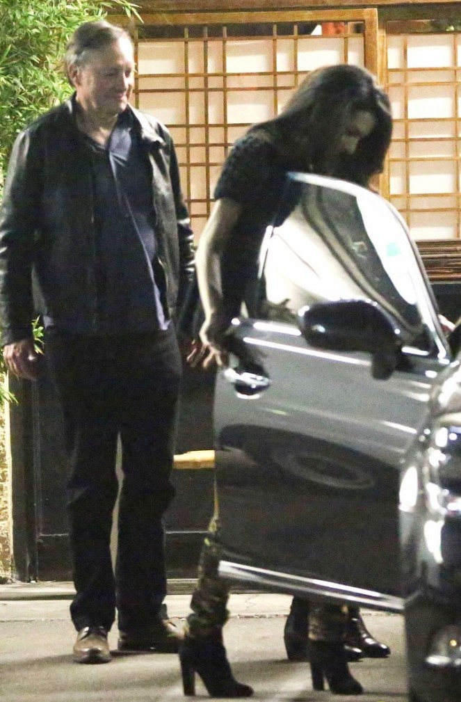 george-clooney-amal-step-out-for-dinner-after-baby-rumors-34
