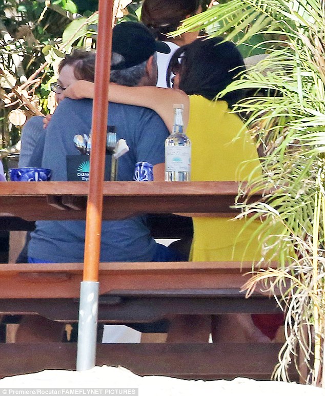 24618AB400000578-0-image-a-43_1420235507782