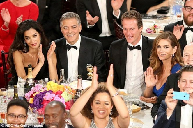 249F135D00000578-2906190-image-a-106_1421055134794