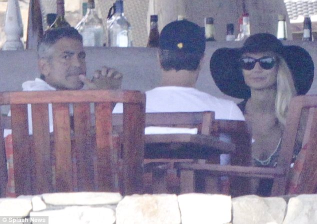 article-2155084-1377BE45000005DC-76_634x448