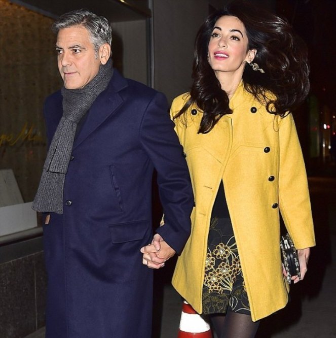 266DB42700000578-2984720-Date_night_George_and_Amal_Clooney_walked_hand_in_hand_while_arr-a-32_1425785239791