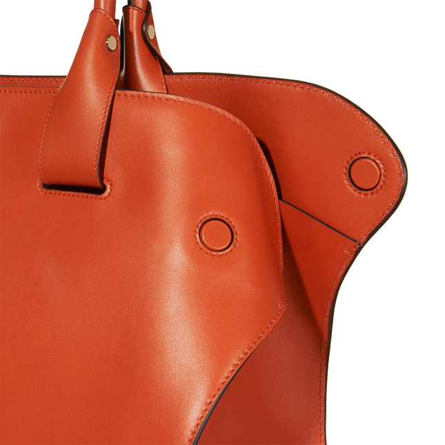 010990480000_04_04_645Wx645H