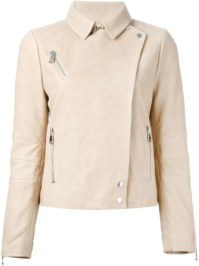 10897675_4334575_1000 (1)