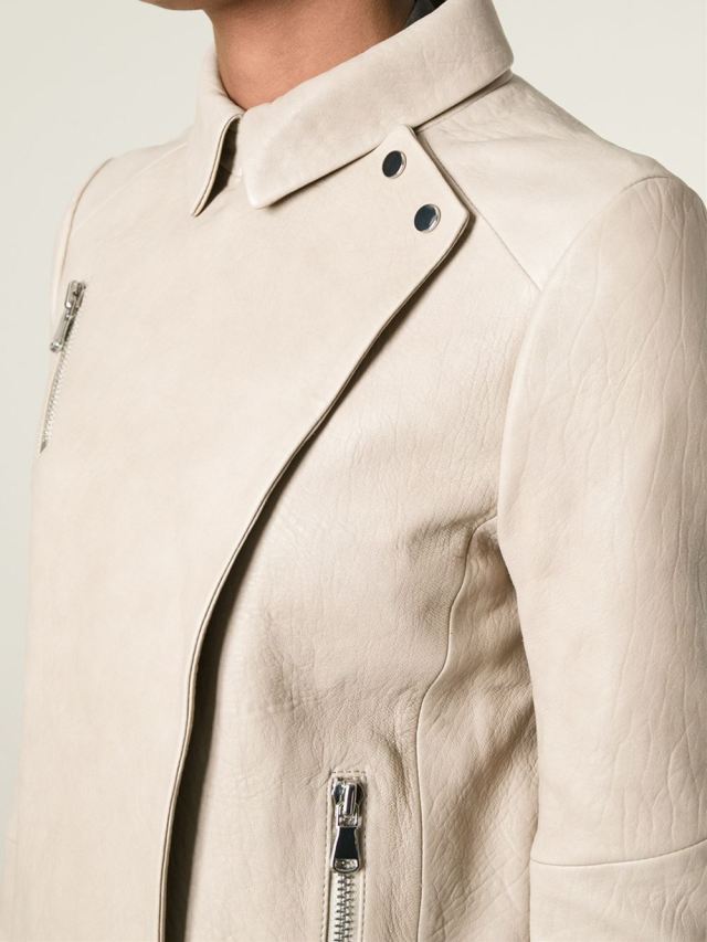 10897675_4334583_1000