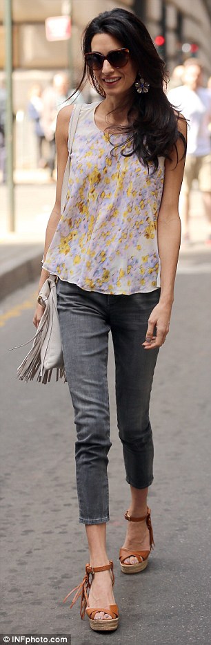 27B6382200000578-3044926-image-m-158_1429384848872