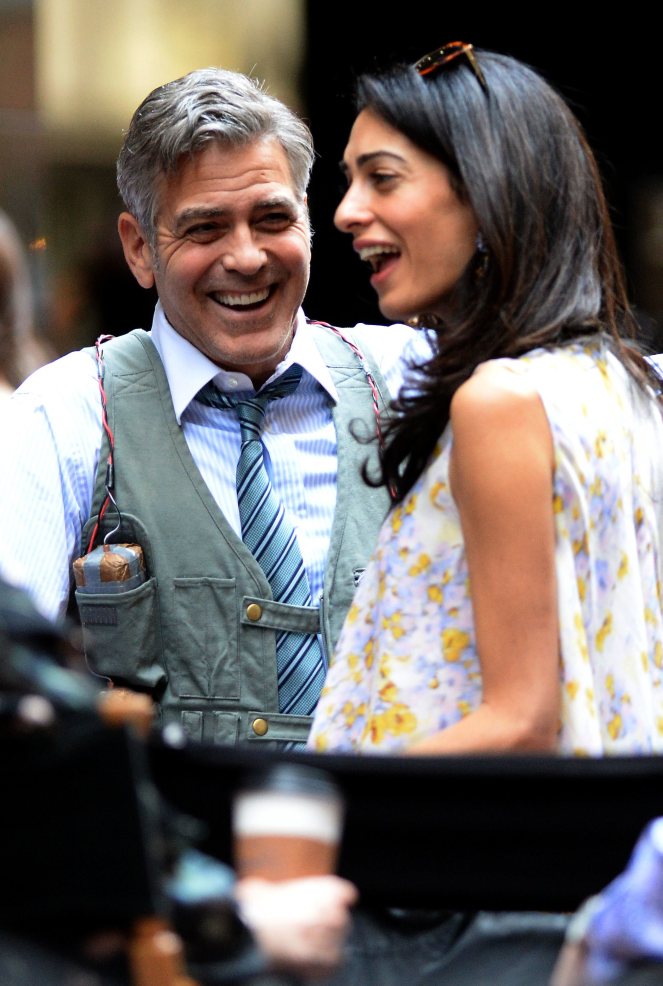 Amal-Alamuddin-Visits-George-Clooney-Money-Monster-Set (11)