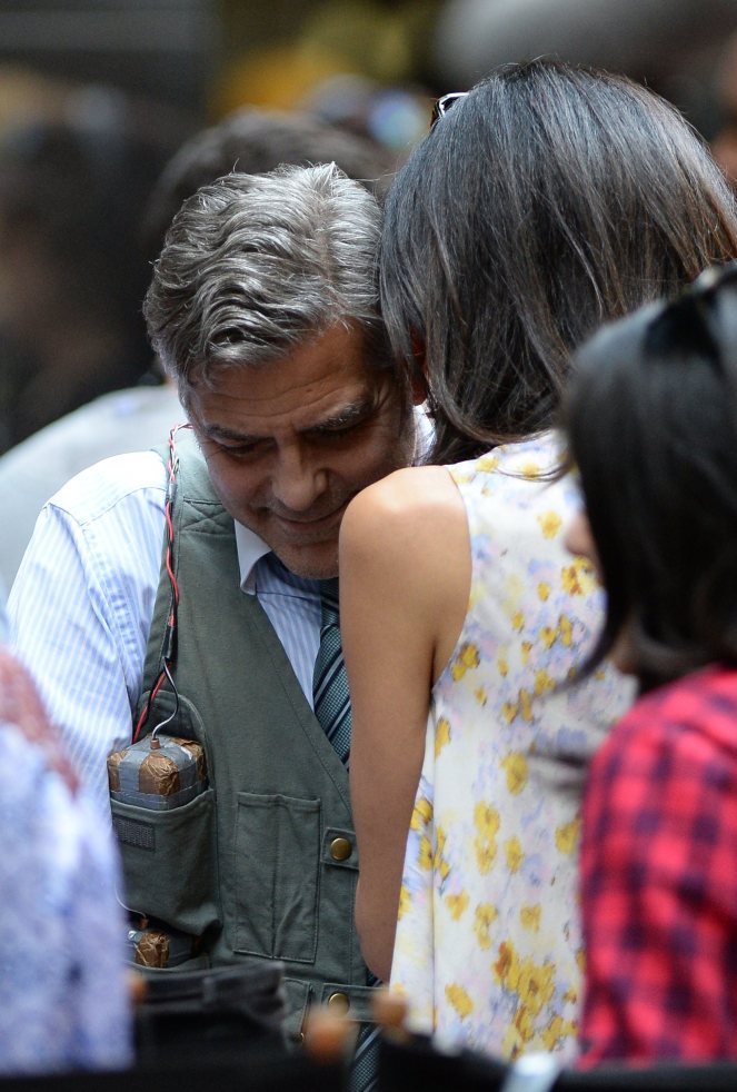 Amal-Alamuddin-Visits-George-Clooney-Money-Monster-Set (13)