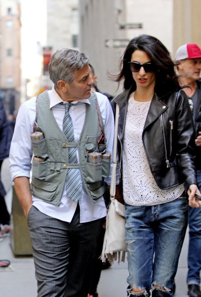 Amal-Alamuddin-Visits-George-Clooney-Set-His-Dog (3)