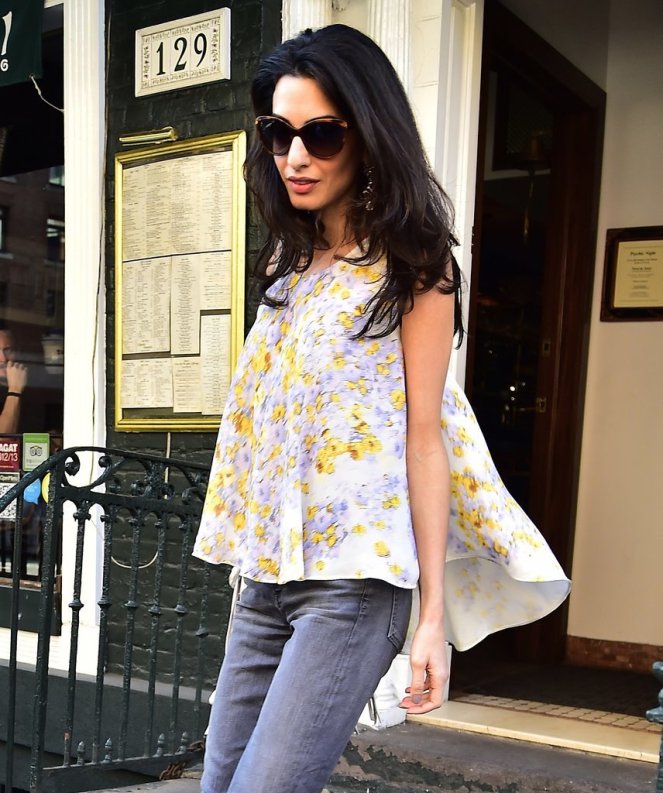 Amal-Clooney-Wearing-Floral-Giambattista-Valli-Top (2)