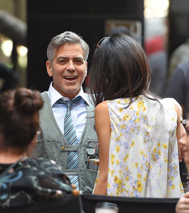 Amal-Clooney-Wearing-Floral-Giambattista-Valli-Top (7)