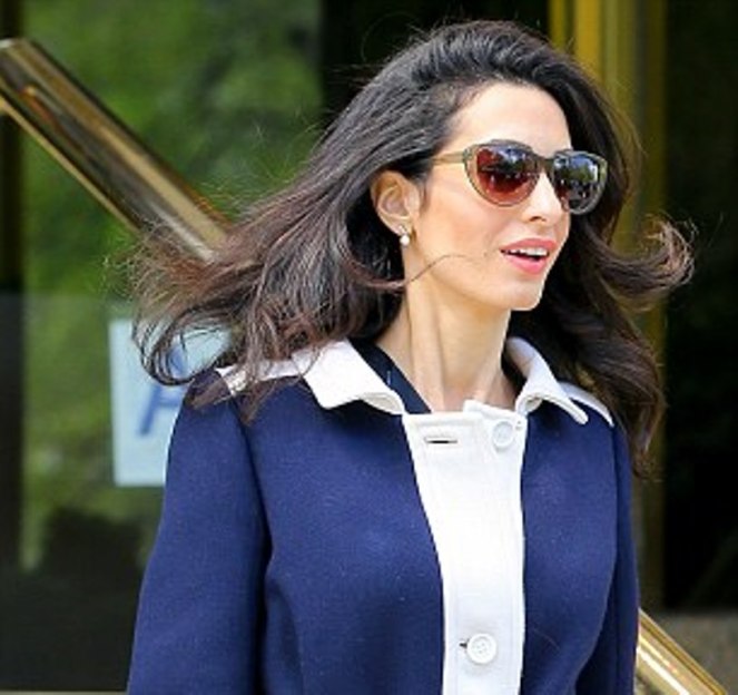 2837FF7600000578-3064907-Work_ready_The_wife_of_actor_George_Clooney_covered_her_black_dr-a-77_1430530409379 (2)