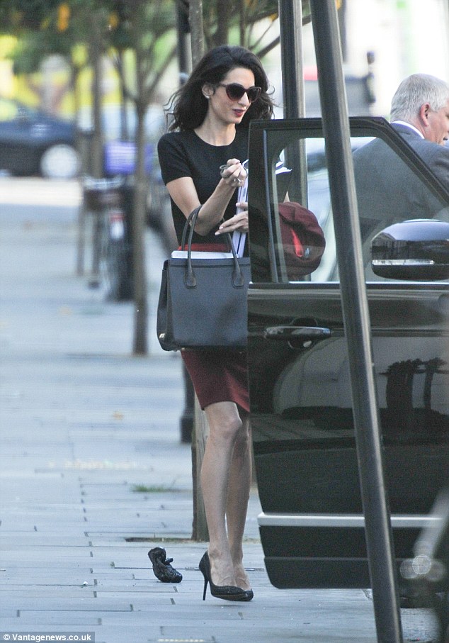 2989AA0E00000578-0-image-a-37_1434033956087