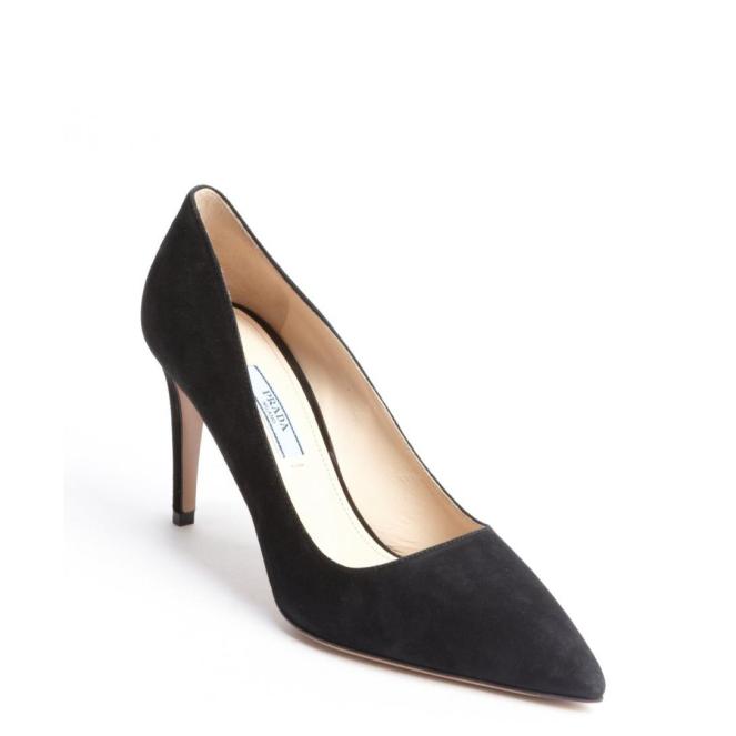 605-Prada-women-s-black-suede-pointed-toe-pumps-1