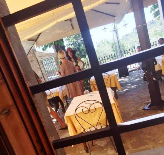 11800252_758030944308046_3624971276558741025_n-20150728-222933