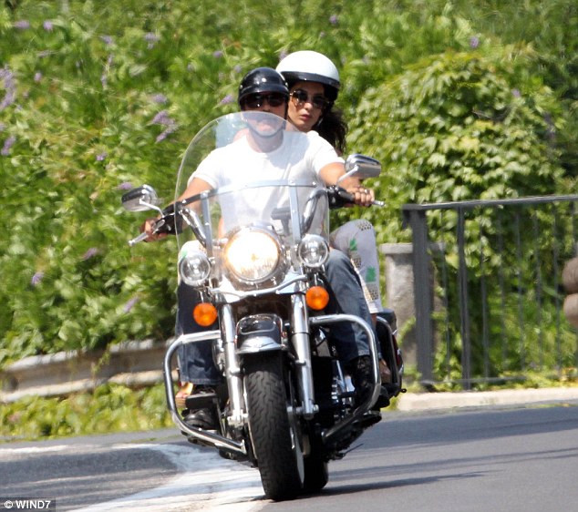 2AF57E8500000578-3179894-image-a-130_1438255681346