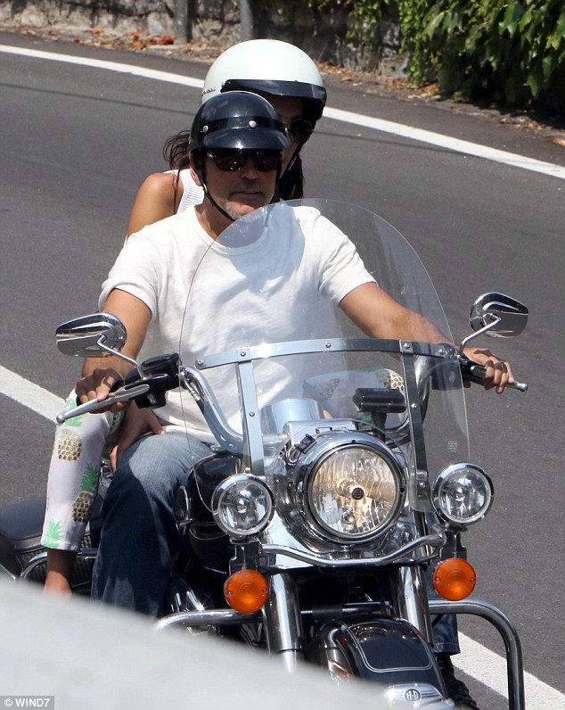 2AF5805F00000578-3179894-image-a-132_1438255688956