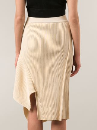 10973420_4744535_322