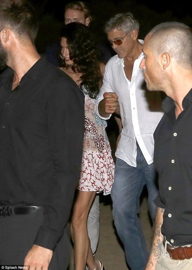 2B969F5D00000578-3207554-image-m-50_1440297415718