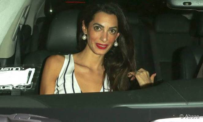 1501497-amal-clooney-petit-regard-pour-les-620x0-1
