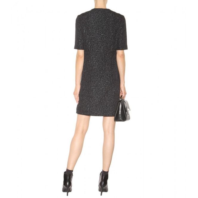 81bf6a2077fd9f0417114507522c3bc0