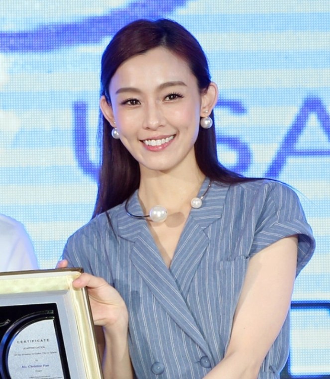 D5259FBC9FC299D387A1BA9B1E