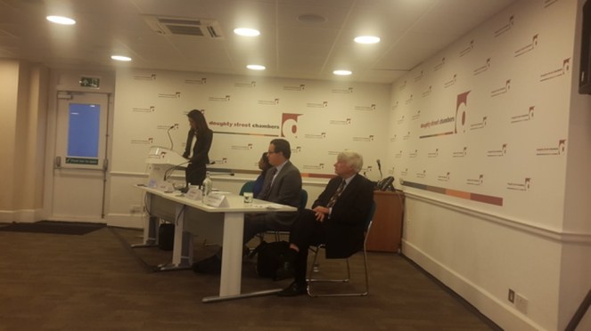 1444045484837-1400976050