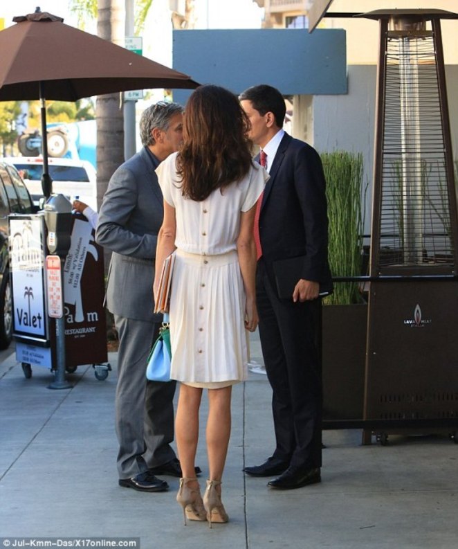 2DAE191800000578-3285555-image-a-136_1445561423756