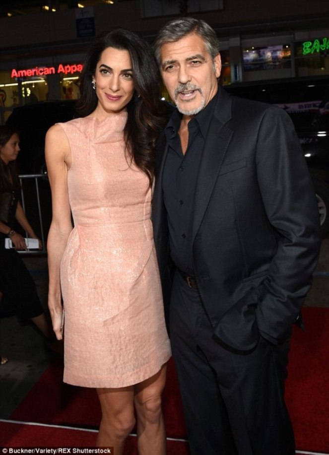 2DD2912D00000578-3291112-image-m-94_1445920353175