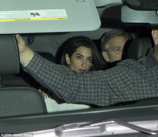 2E32B66C00000578-3308246-image-a-3_1446901618186