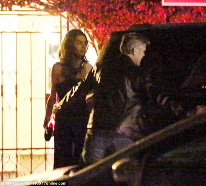 2E41B18900000578-3309702-image-a-46_1447032734819