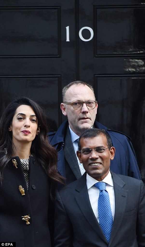 307E817000000578-3413232-image-a-39_1453549984345 (1)