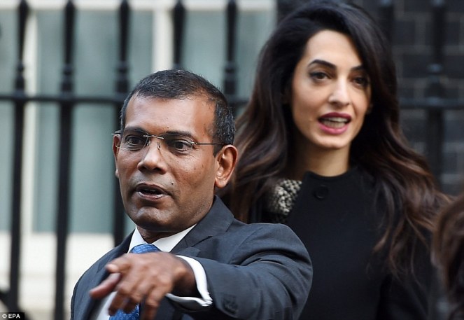 307E87FC00000578-0-image-a-8_1453546662319