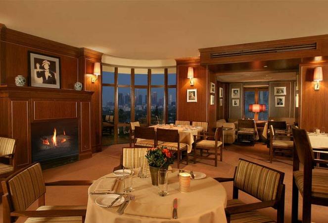 sunsettower-towerbar-2