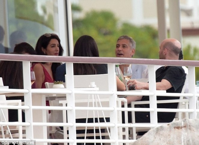 340D722900000578-3585531-image-a-58_1462995654396