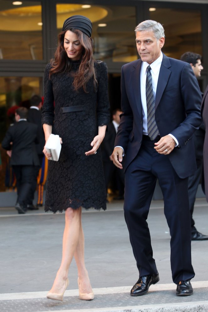 Amal-Clooney-Black-Lace-Dress-Seminary-Pope-Francis (5)