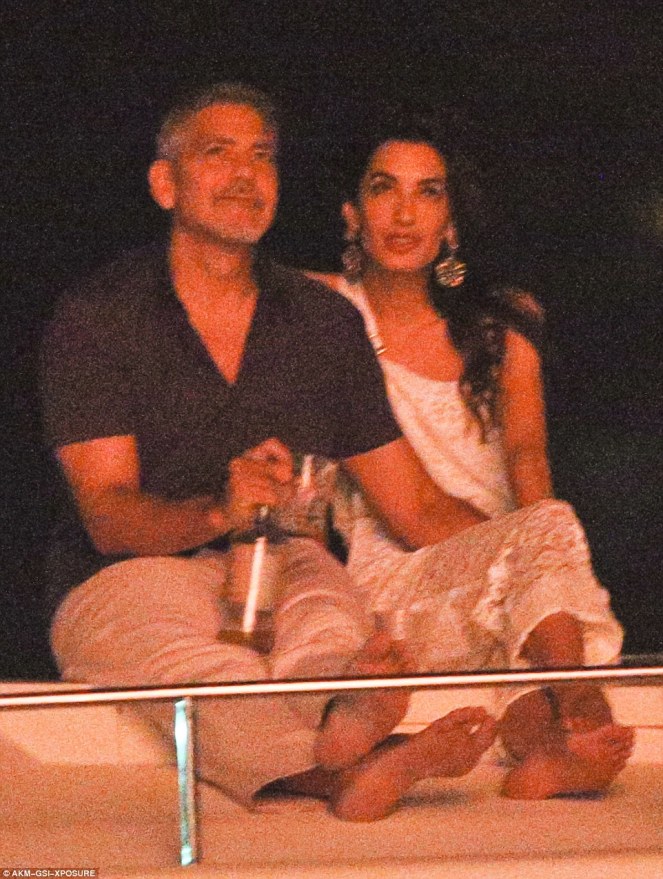 3636058500000578-3687566-image-m-22_1468379042954