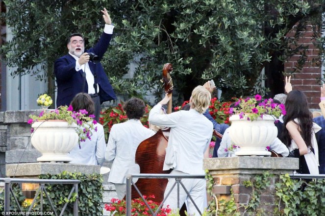 3712750D00000578-3733431-image-a-169_1470844893039