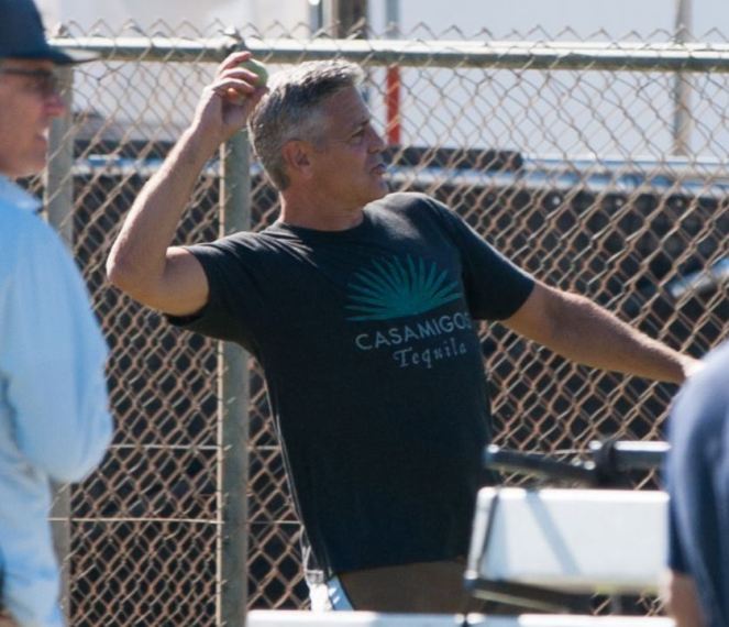 2757549-george-clooney-sur-le-tournage-de-subur-950x0-1