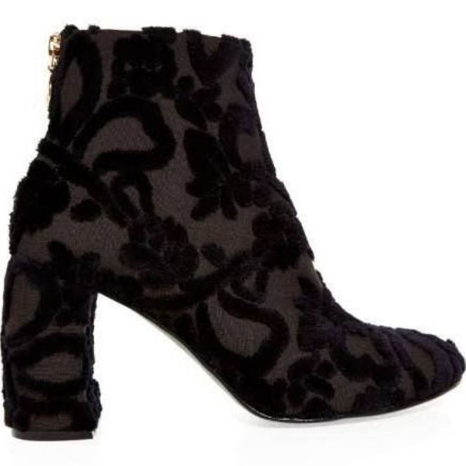 0d3d88a5777d9aa4213107ea38c874a9