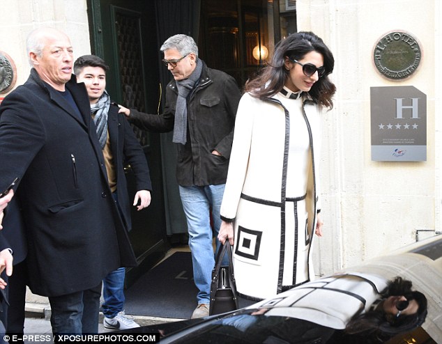 3da7276800000578-4259400-image-a-101_1488036923215